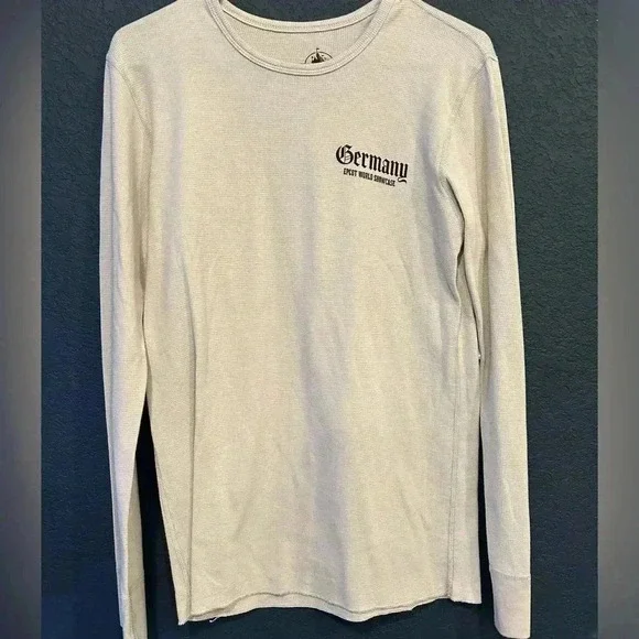 Walt Disney World Epcot Germany World Showcase Long Sleeve Shirt - Women’s sz S - Picture 2 of 2